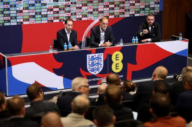 1729090057766031026.jpg 1729090052318.jpg