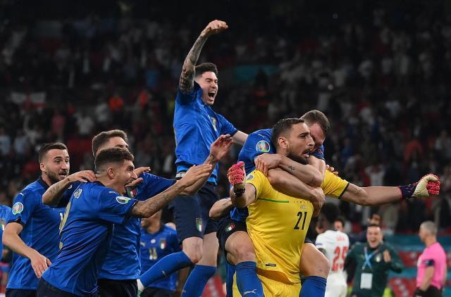 【观察】团队足球征服欧洲杯，缺球星那就全队皆主角