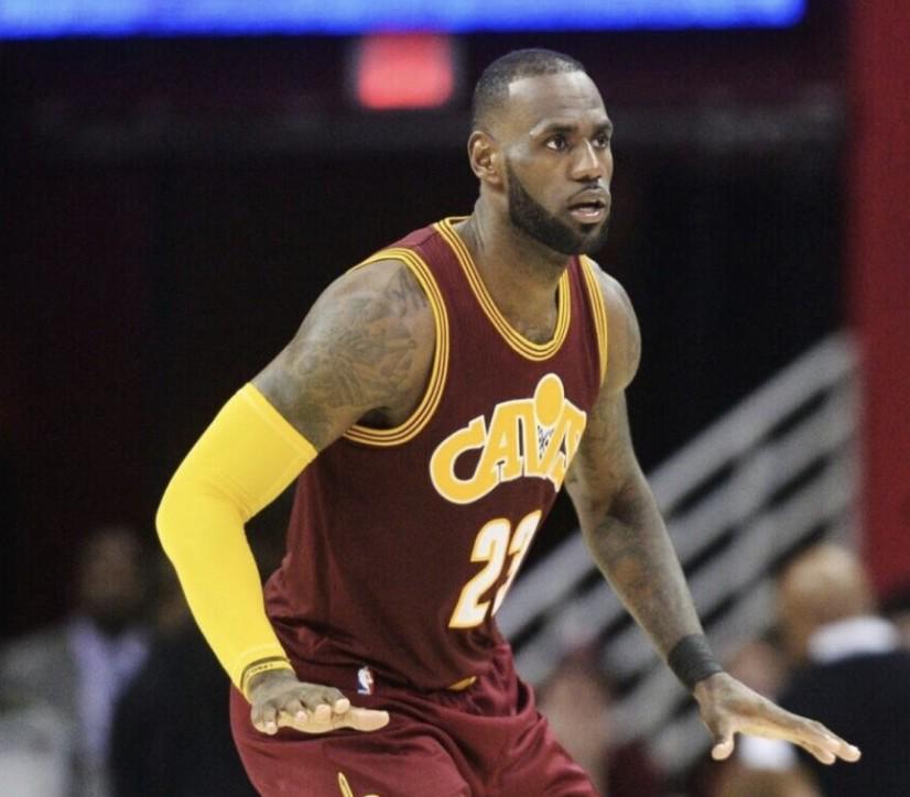 开云体育APP-香伯特：若你没听詹姆斯的站位要求，他会乱传球让教练换下你