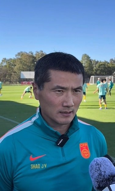 开云APP下载-邵佳一称喀麦隆足球水平高，中国差距巨大|球员|队员|竞争力|对阵|欧洲_新浪体育_新浪新闻